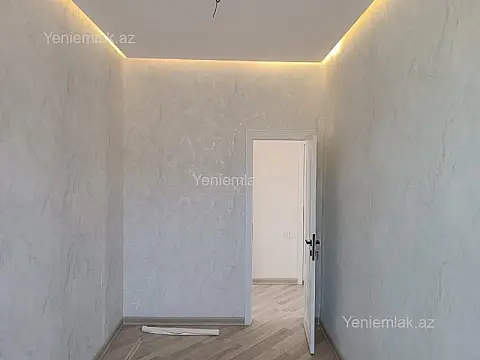 Satılır 4 otaqlı həyət evi 180 m²