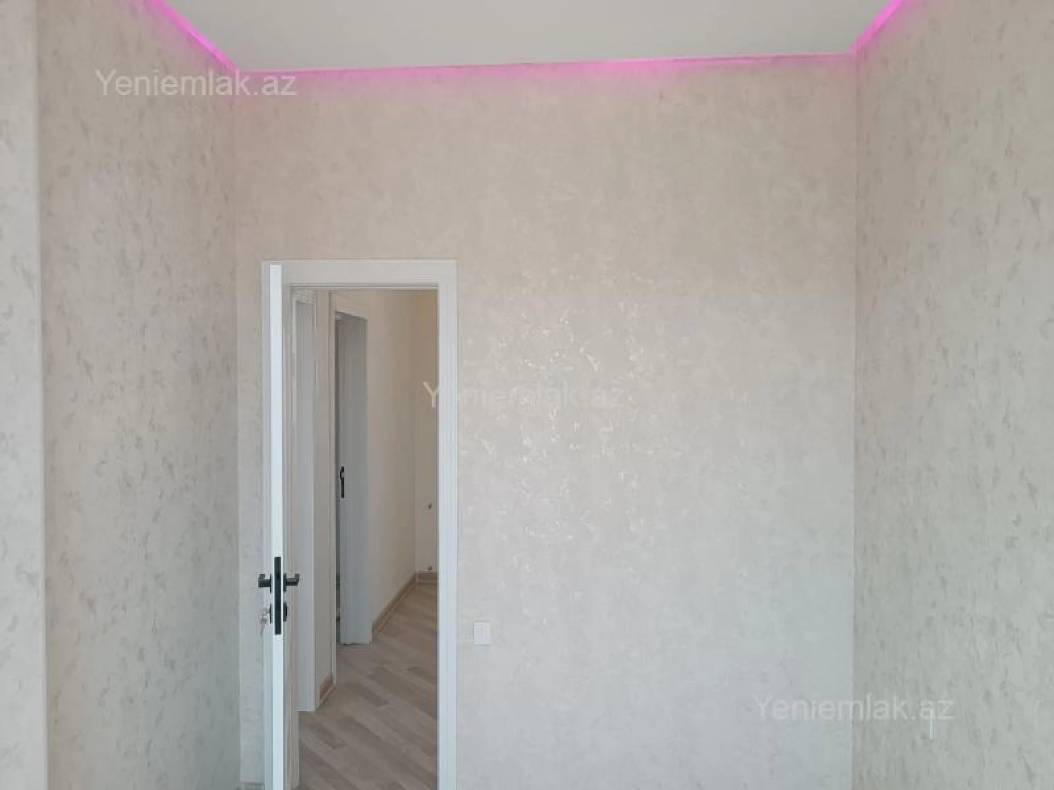 Satılır 4 otaqlı həyət evi 180 m²