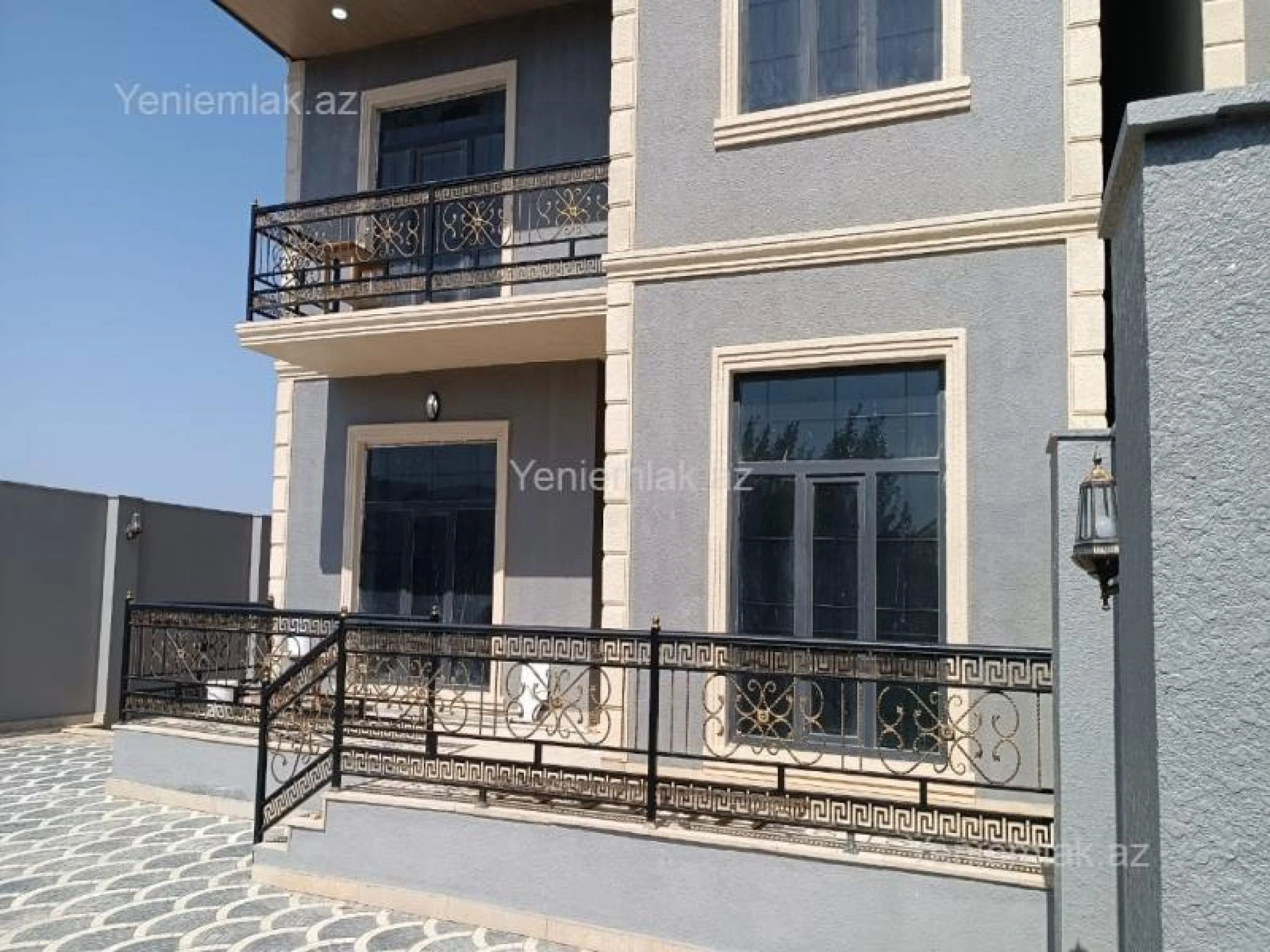 Satılır 4 otaqlı həyət evi 180 m²