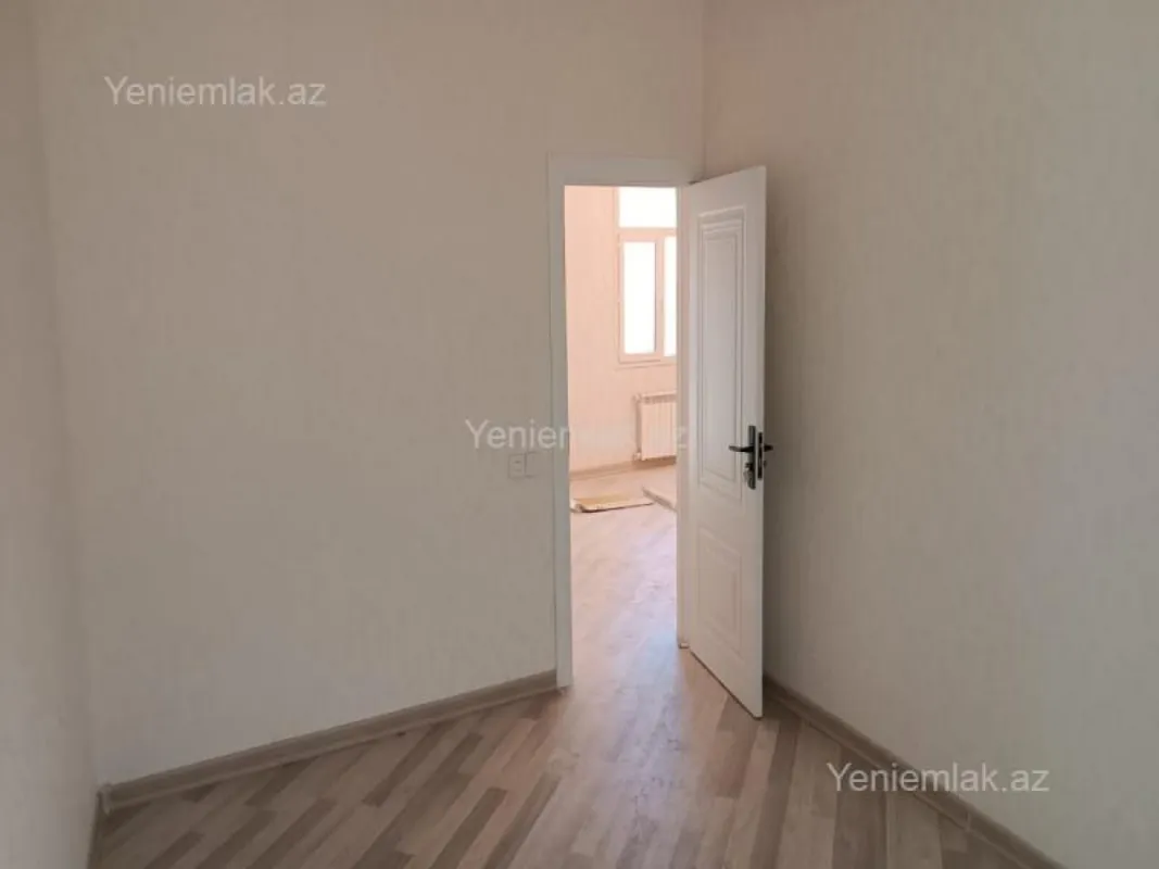 Satılır 5 otaqlı həyət evi 100 m²