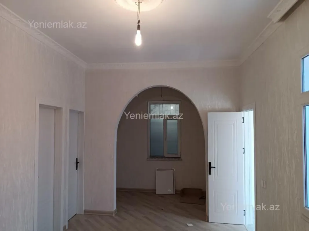 Satılır 5 otaqlı həyət evi 100 m²