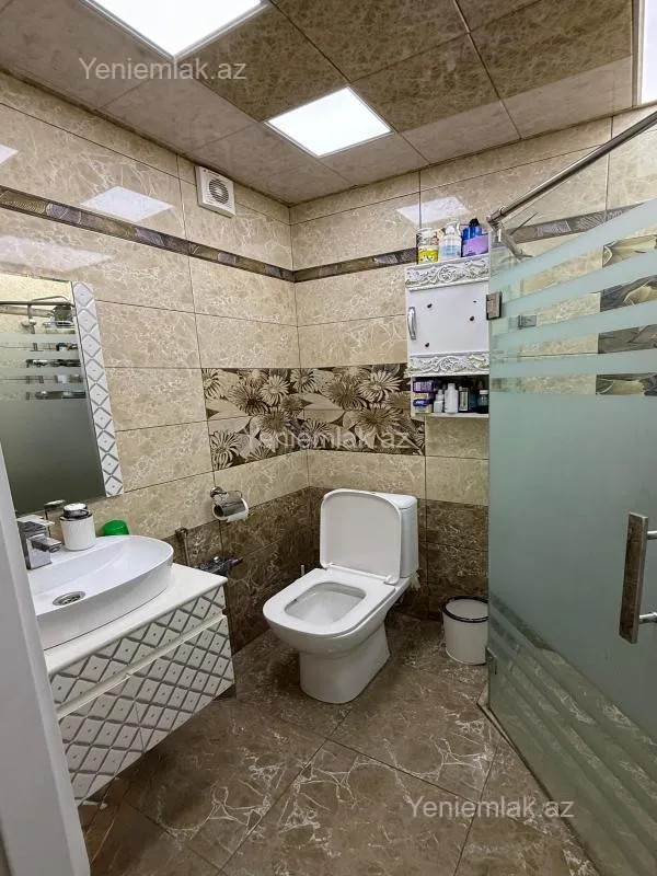 Satılır 3 otaqlı yeni tikili 70 m²