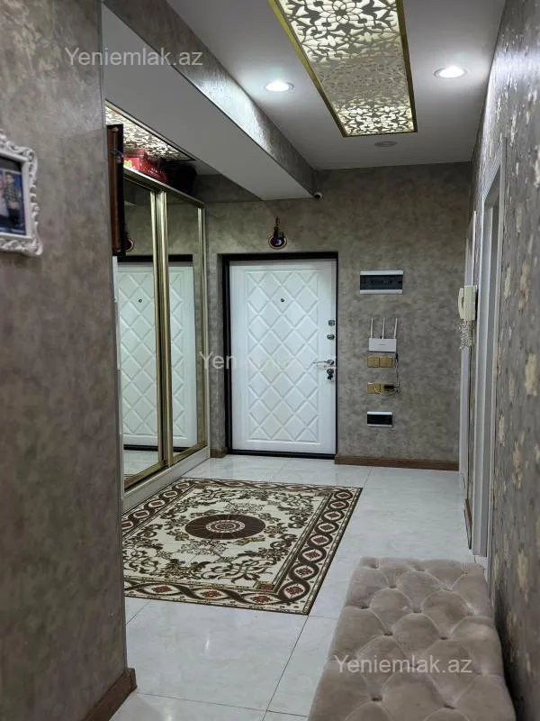 Satılır 3 otaqlı yeni tikili 70 m²