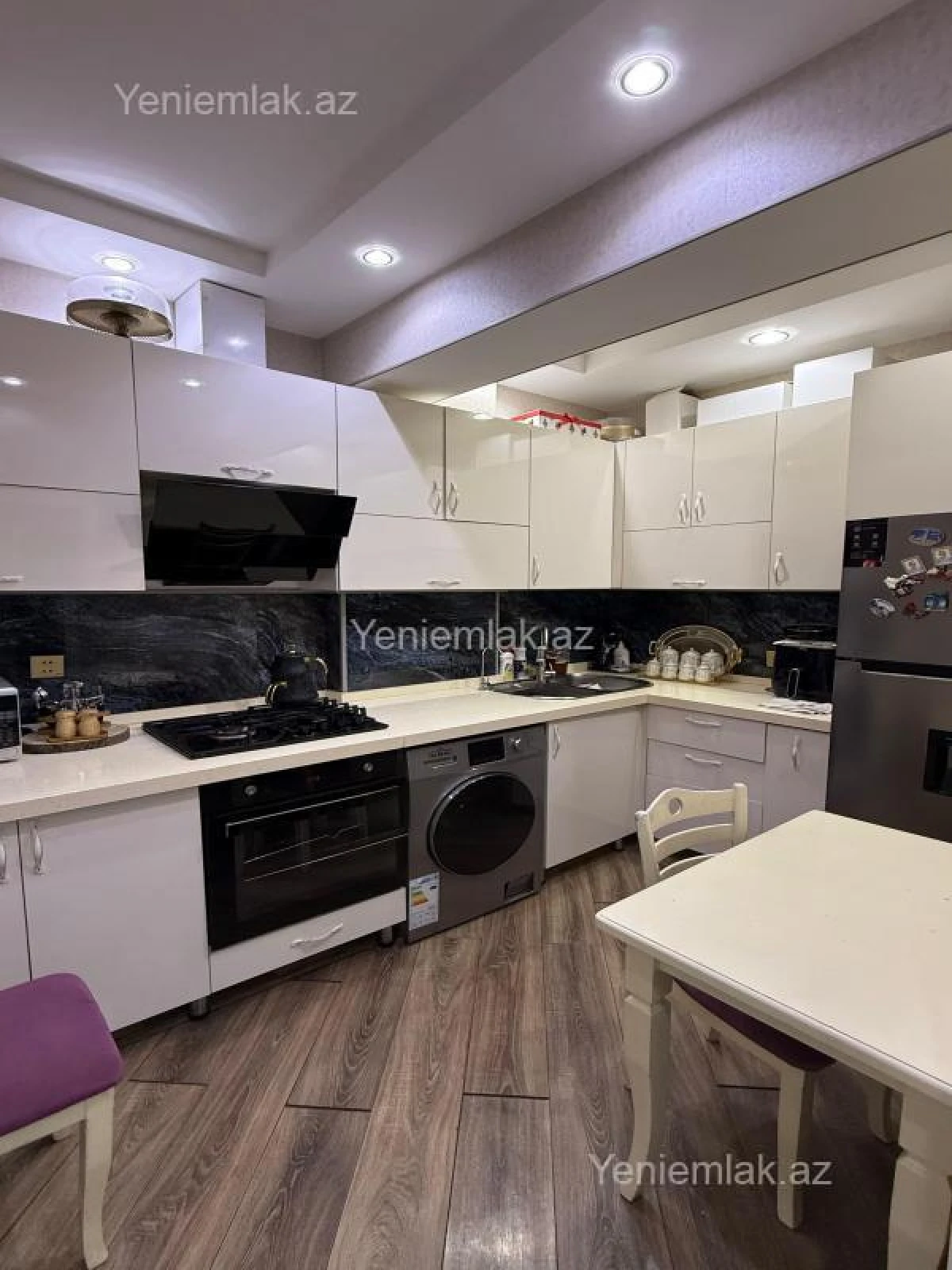 Satılır 3 otaqlı yeni tikili 70 m²