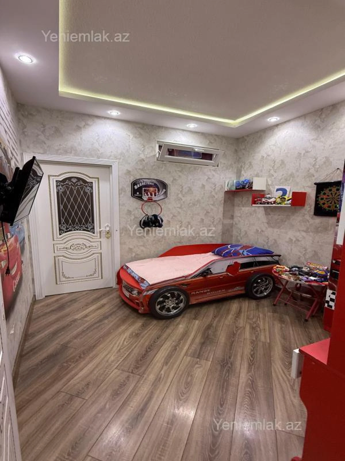 Satılır 3 otaqlı yeni tikili 70 m²