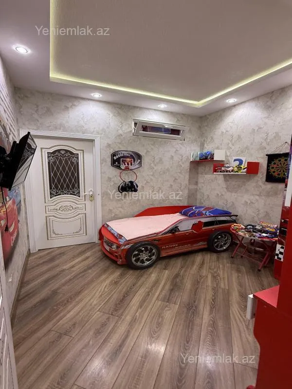 Satılır 3 otaqlı yeni tikili 70 m²