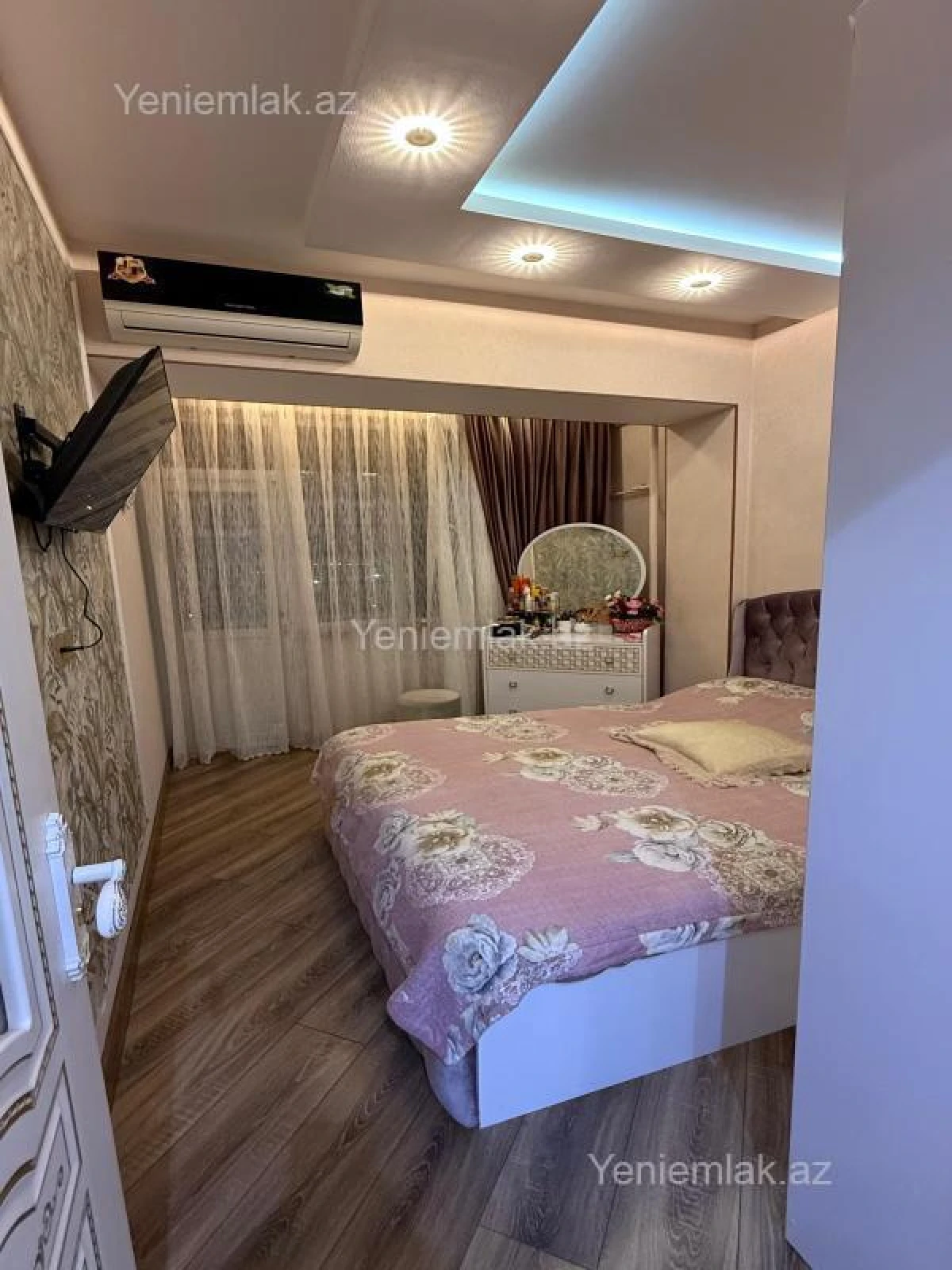 Satılır 3 otaqlı yeni tikili 70 m²