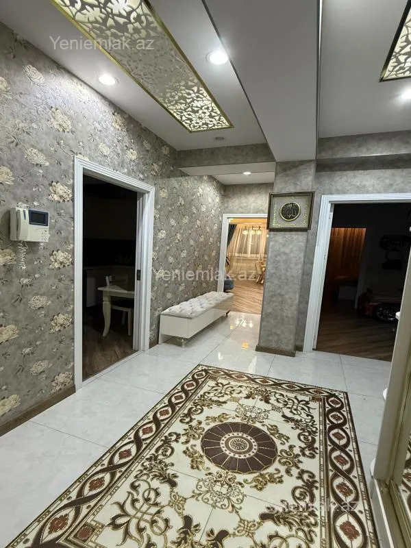 Satılır 3 otaqlı yeni tikili 70 m²