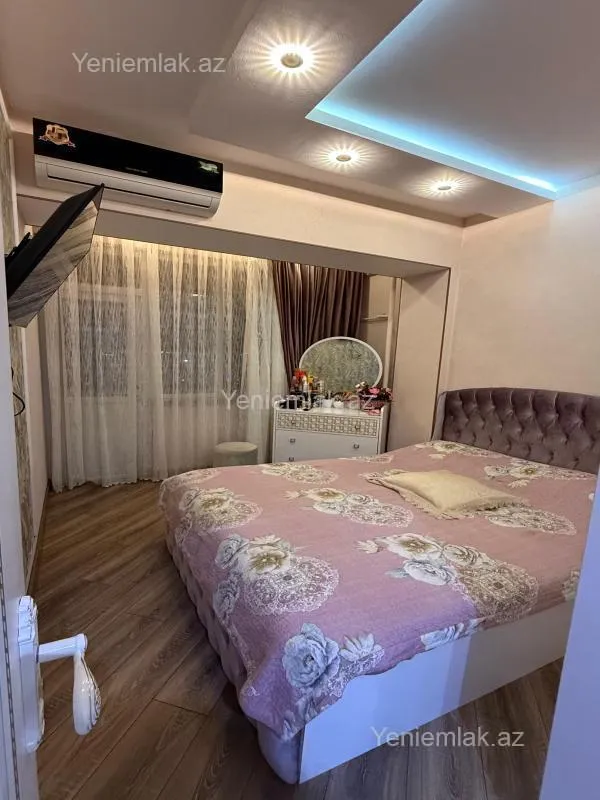 Satılır 3 otaqlı yeni tikili 70 m²