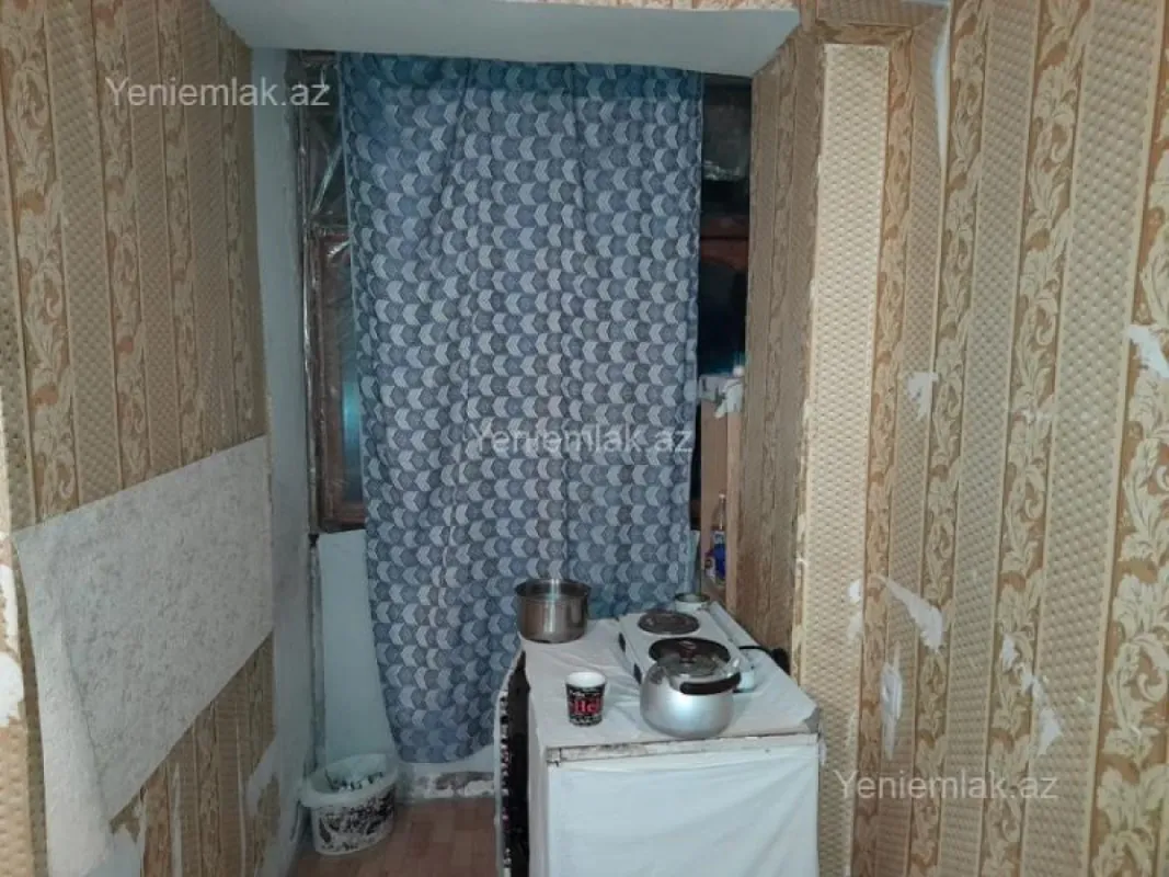 Satılır 1 otaqlı köhnə tikili 21 m²