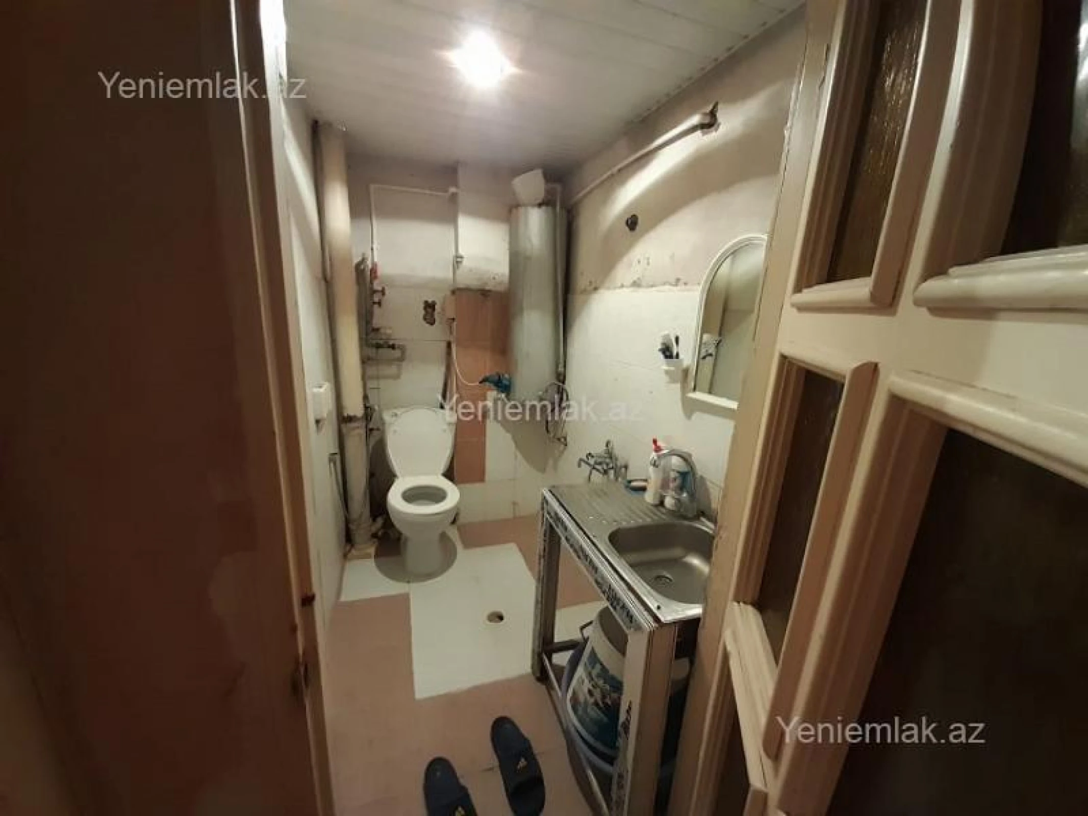 Satılır 1 otaqlı köhnə tikili 21 m²