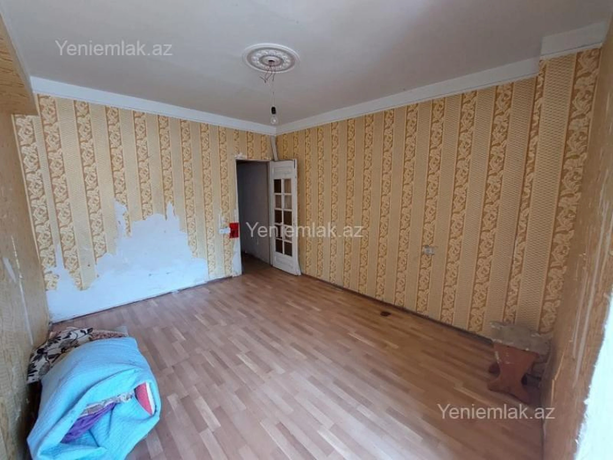 Satılır 1 otaqlı köhnə tikili 21 m²