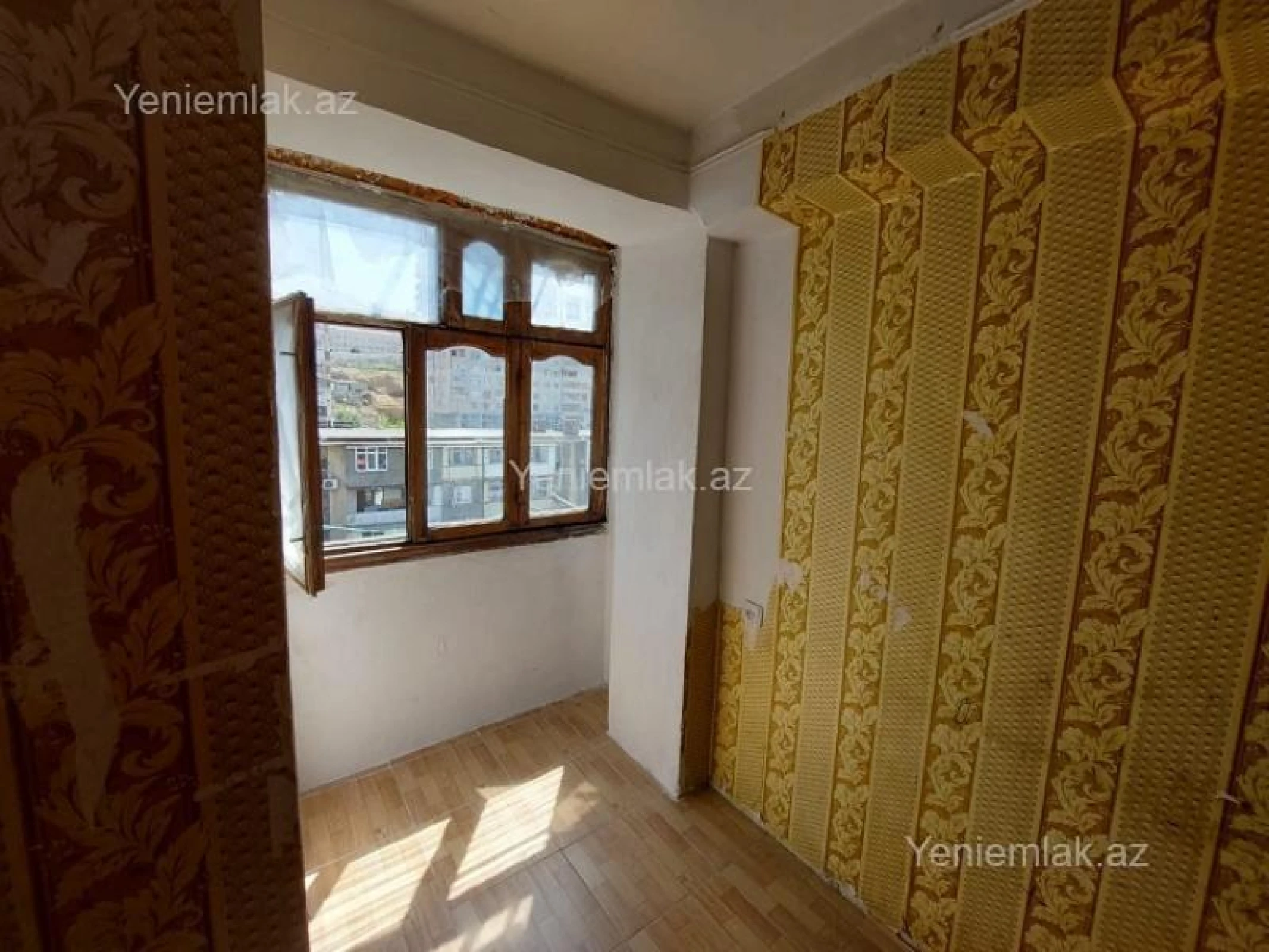 Satılır 1 otaqlı köhnə tikili 21 m²