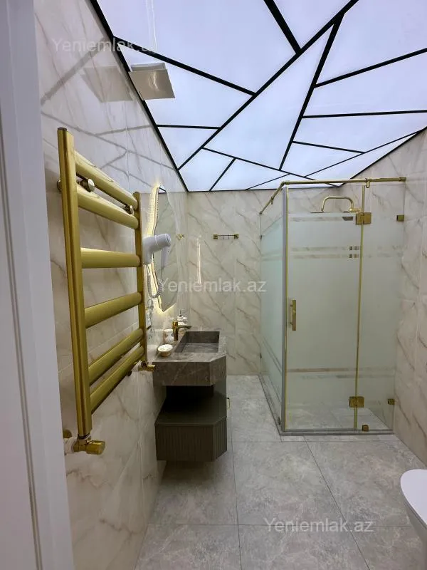 Satılır 3 otaqlı yeni tikili 105 m²