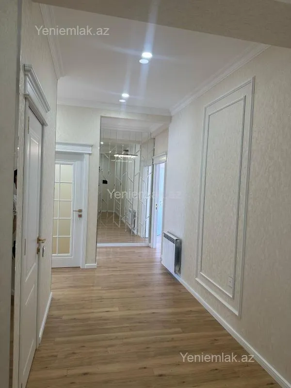 Satılır 3 otaqlı yeni tikili 105 m²