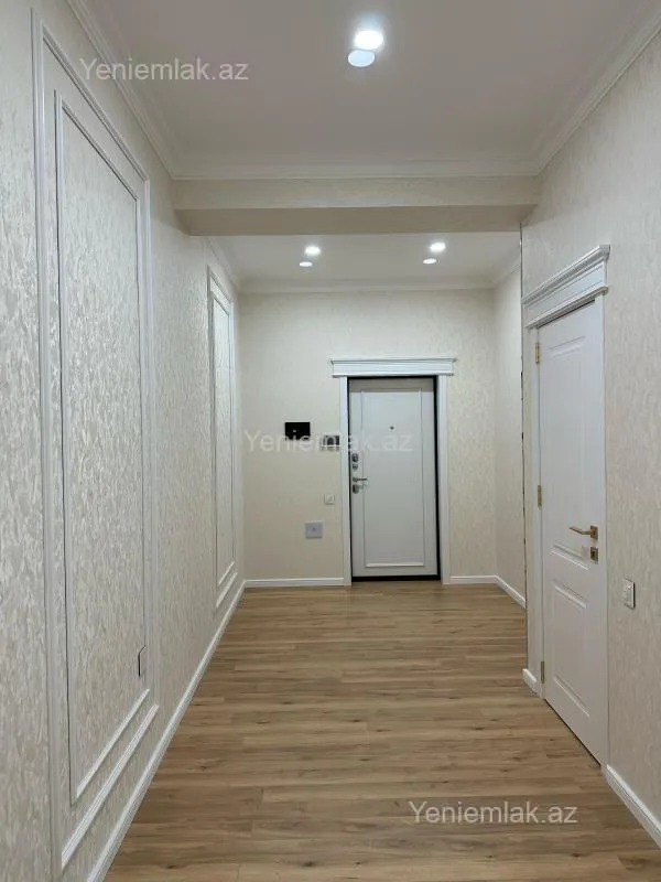 Satılır 3 otaqlı yeni tikili 105 m²