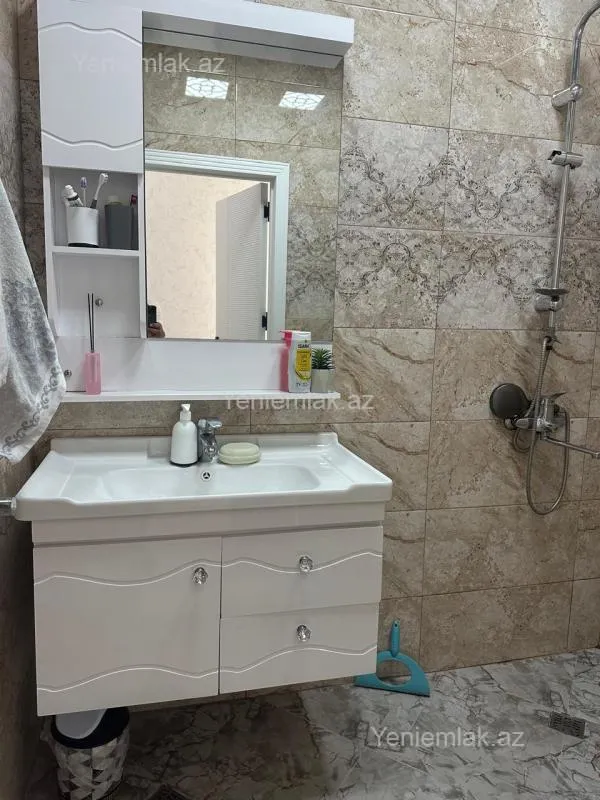 Satılır 3 otaqlı yeni tikili 94 m²