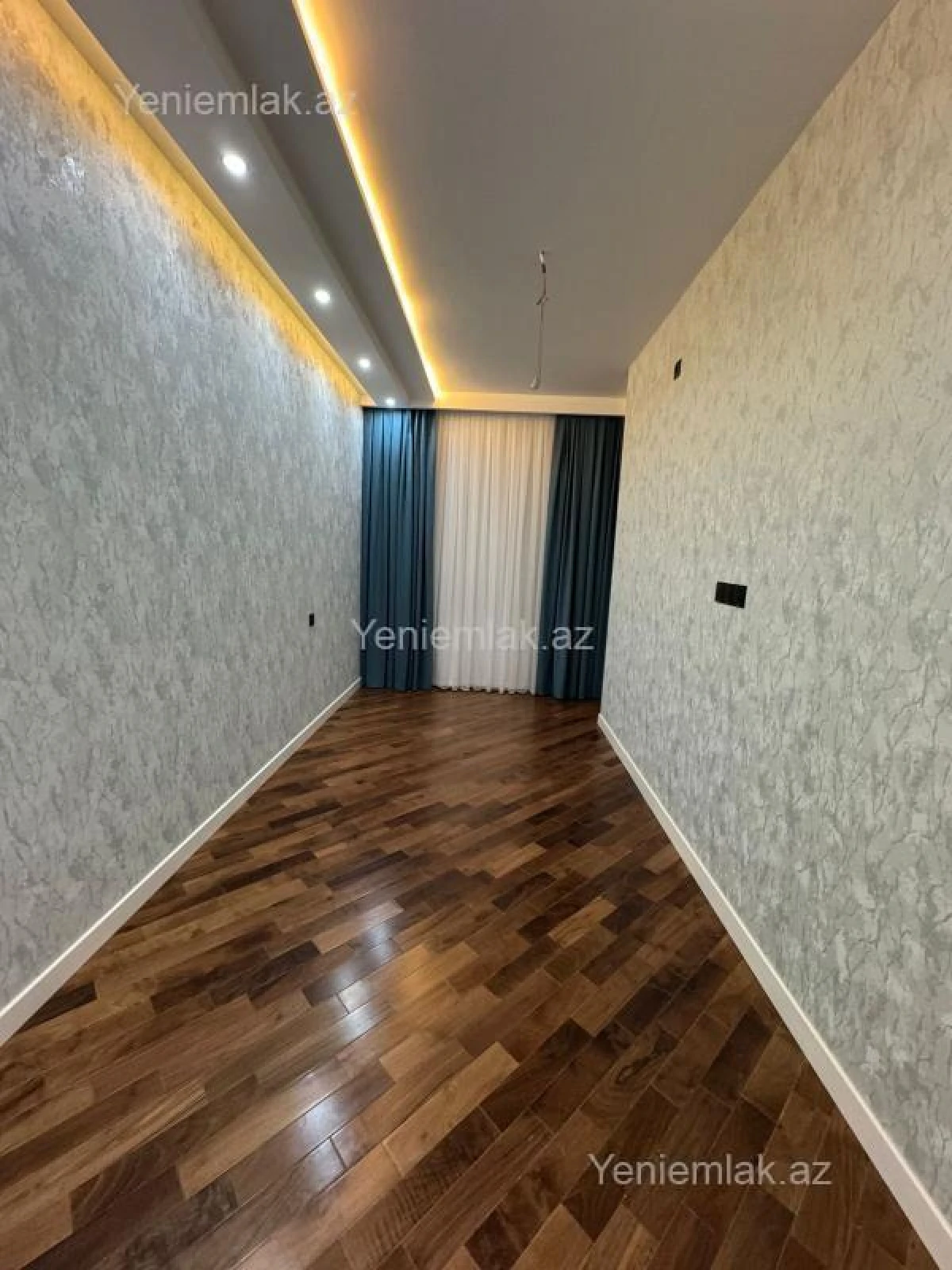 Satılır 4 otaqlı yeni tikili 140 m²