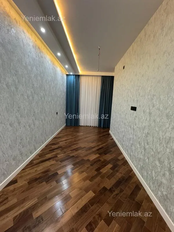 Satılır 4 otaqlı yeni tikili 140 m²