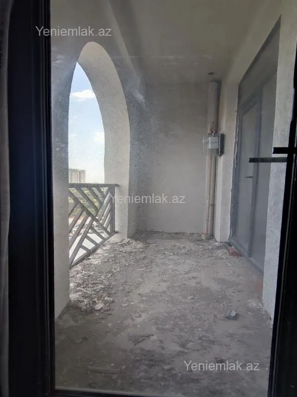 Satılır 2 otaqlı yeni tikili 82 m²