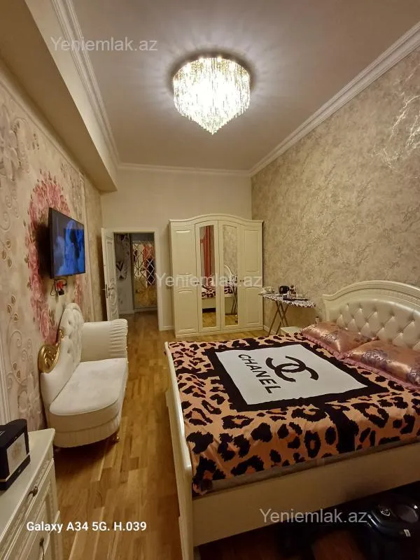 Satılır 3 otaqlı yeni tikili 105 m²