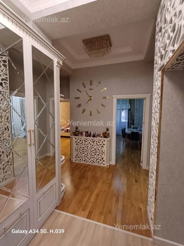 Satılır 3 otaqlı yeni tikili 105 m²
