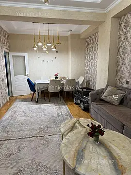 Satılır 3 otaqlı köhnə tikili 102 m²