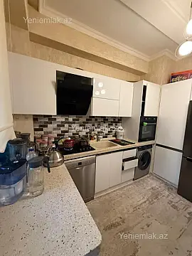 Satılır 3 otaqlı köhnə tikili 102 m²