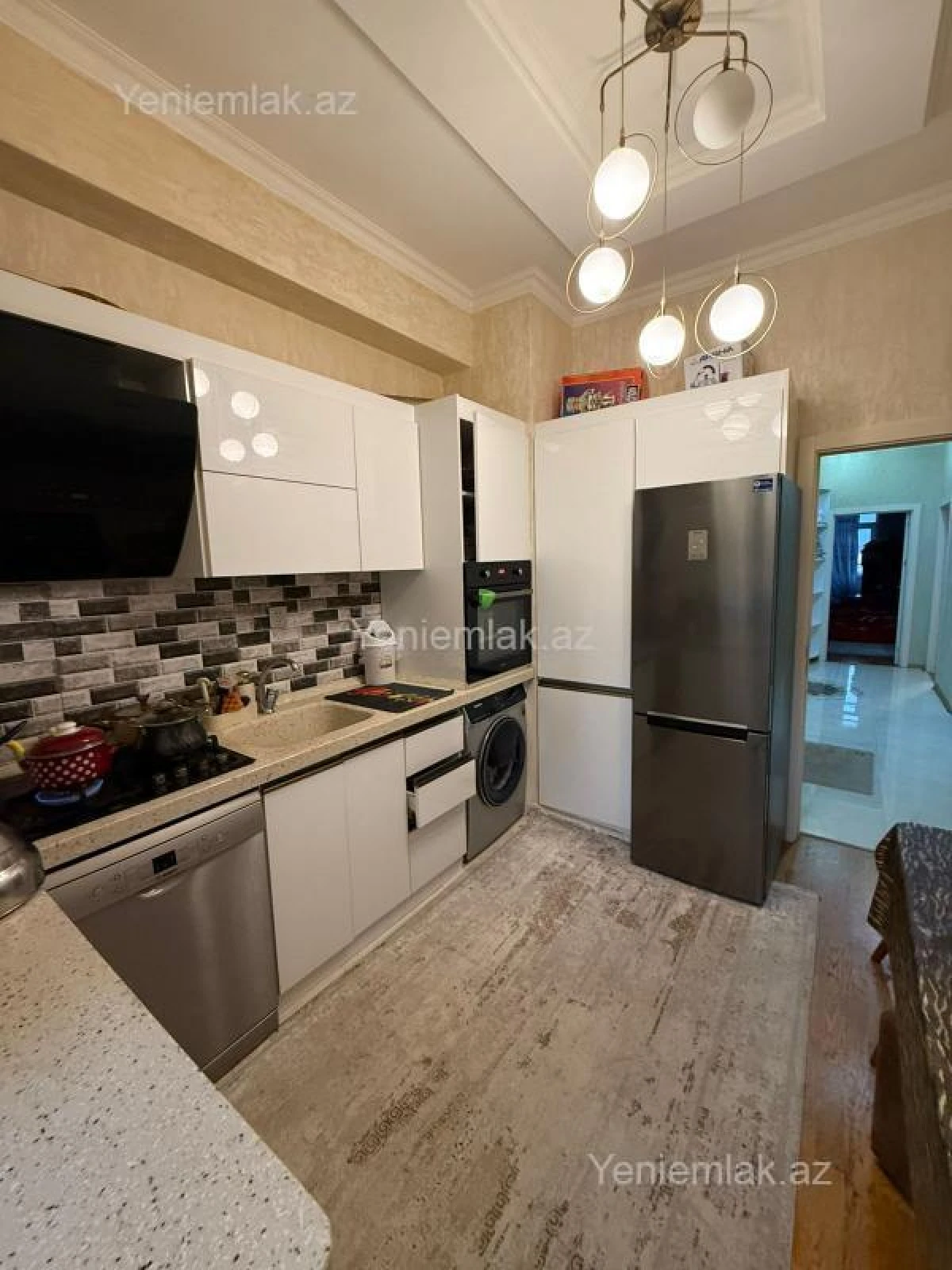 Satılır 3 otaqlı köhnə tikili 102 m²