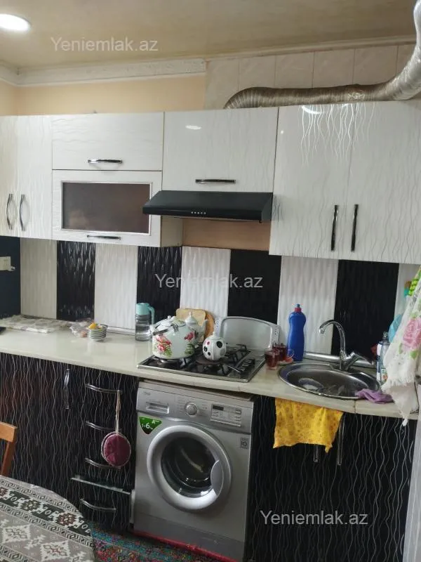Satılır 3 otaqlı köhnə tikili 74 m²