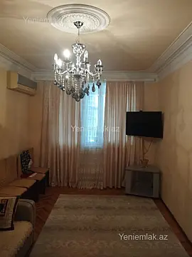 Satılır 3 otaqlı köhnə tikili 74 m²