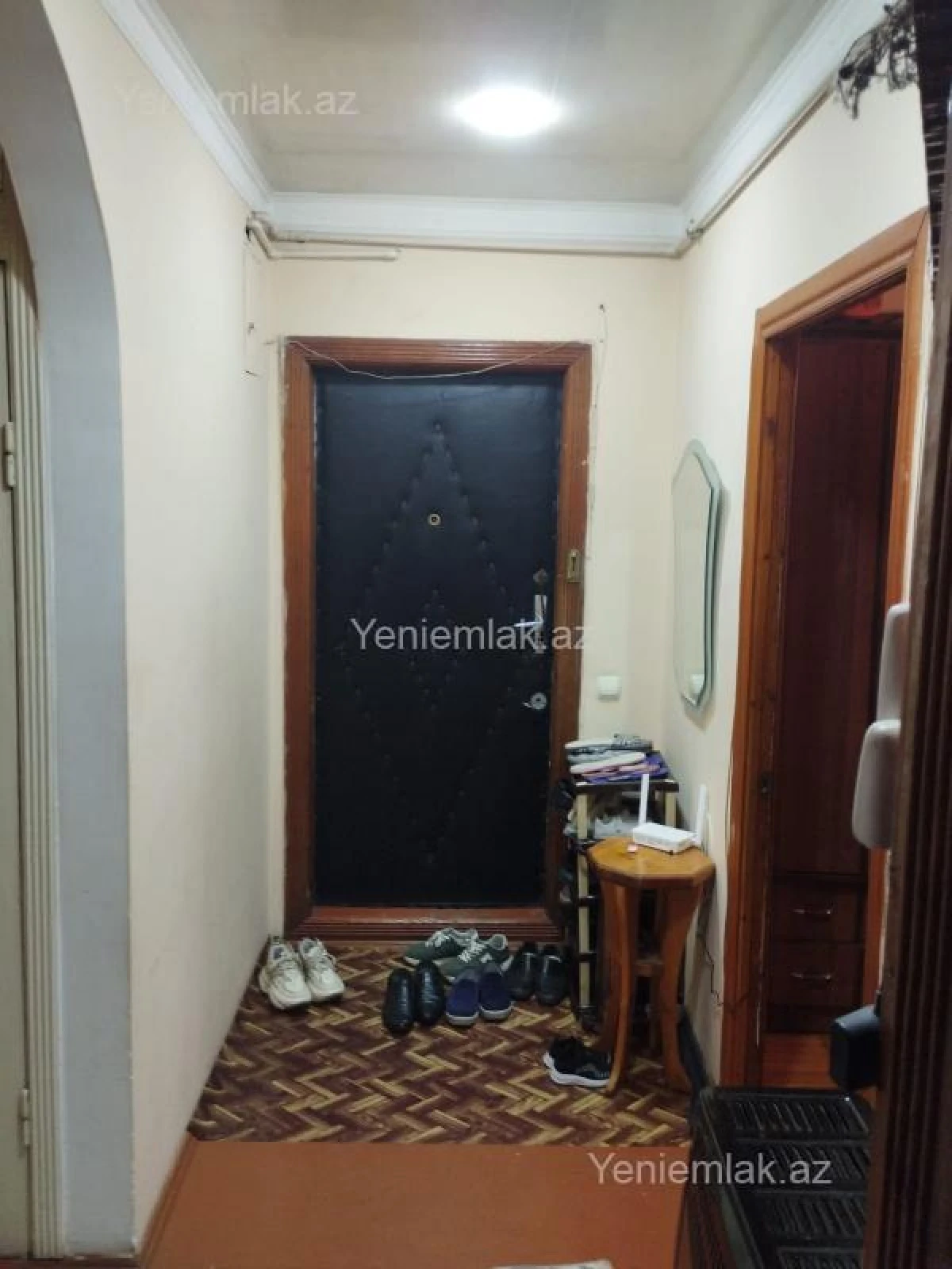 Satılır 3 otaqlı köhnə tikili 74 m²