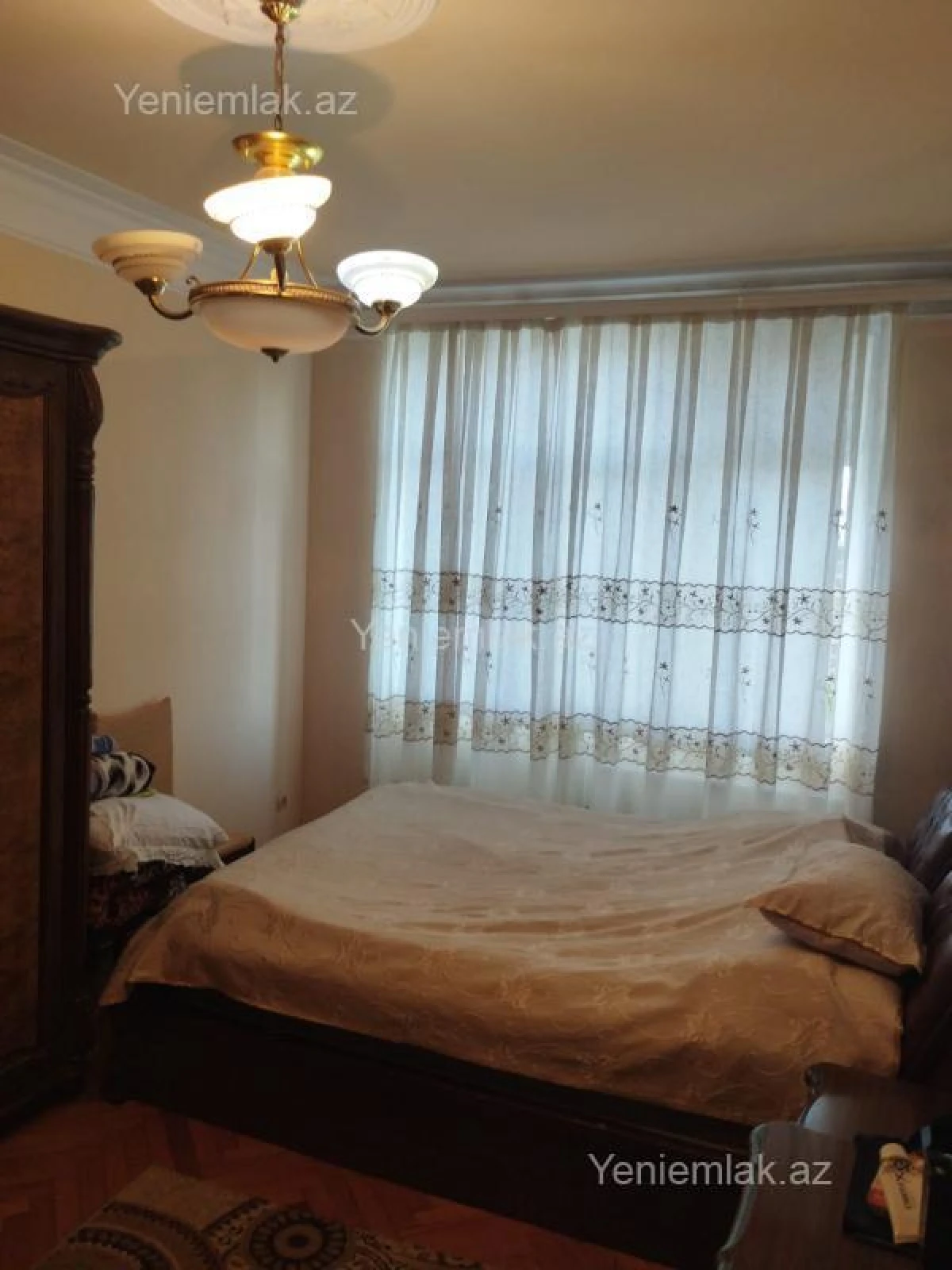 Satılır 3 otaqlı köhnə tikili 74 m²