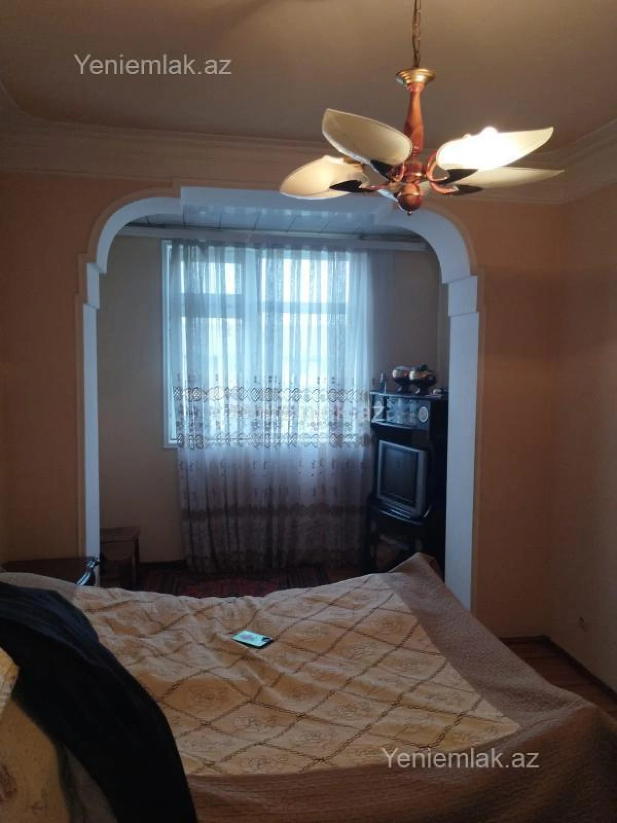 Satılır 3 otaqlı köhnə tikili 74 m²