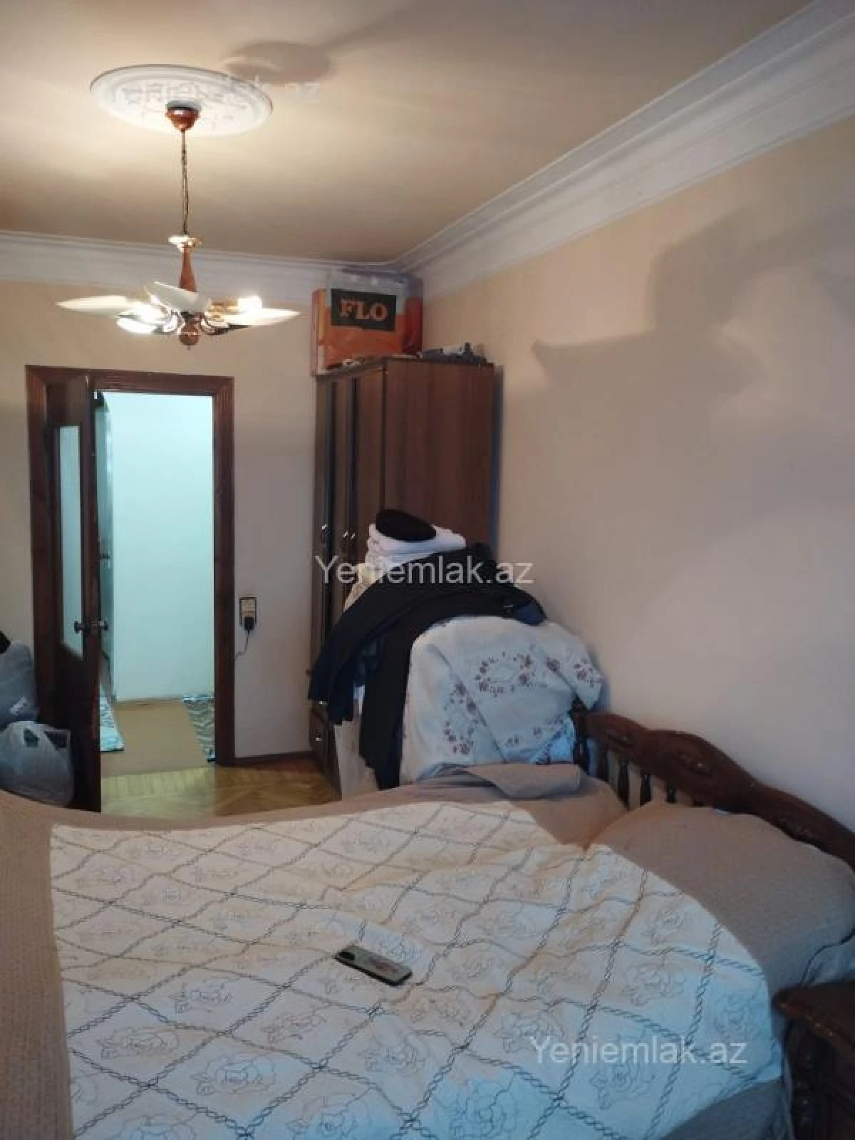 Satılır 3 otaqlı köhnə tikili 74 m²