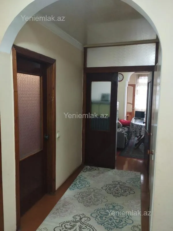 Satılır 3 otaqlı köhnə tikili 74 m²