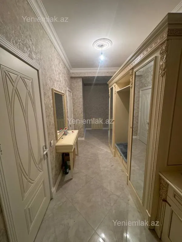 Satılır 3 otaqlı yeni tikili 88 m²