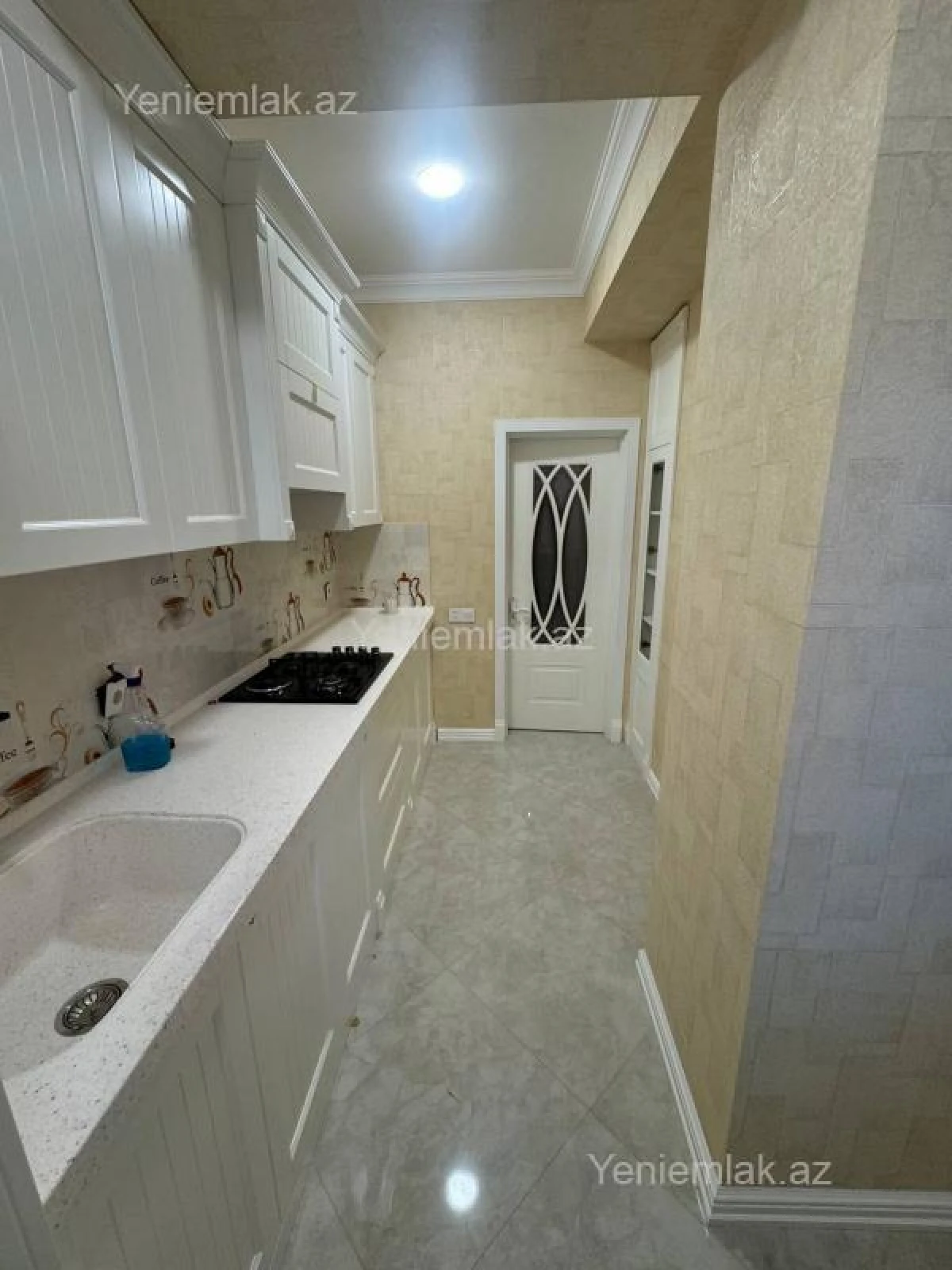 Satılır 3 otaqlı yeni tikili 88 m²