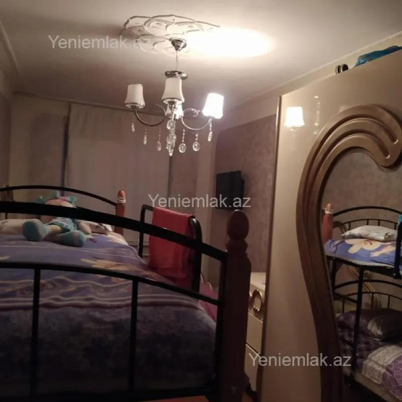 Satılır 3 otaqlı köhnə tikili 70 m²