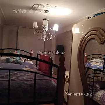 Satılır 3 otaqlı köhnə tikili 70 m²