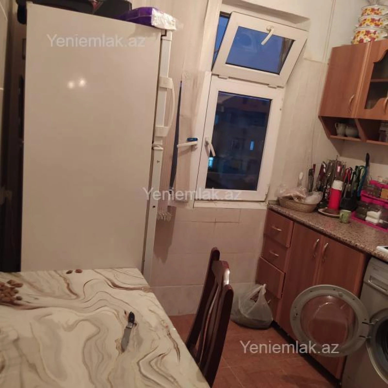 Satılır 3 otaqlı köhnə tikili 70 m²