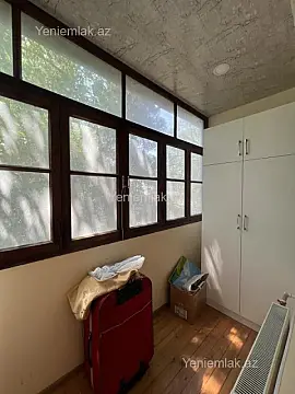 Satılır 2 otaqlı köhnə tikili 55 m²