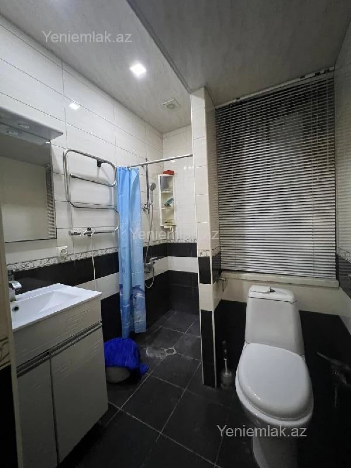 Satılır 2 otaqlı köhnə tikili 55 m²