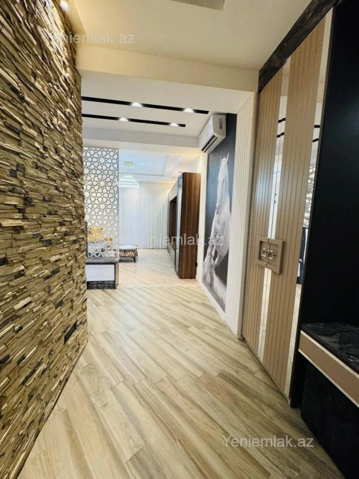 Satılır 3 otaqlı yeni tikili 93 m²