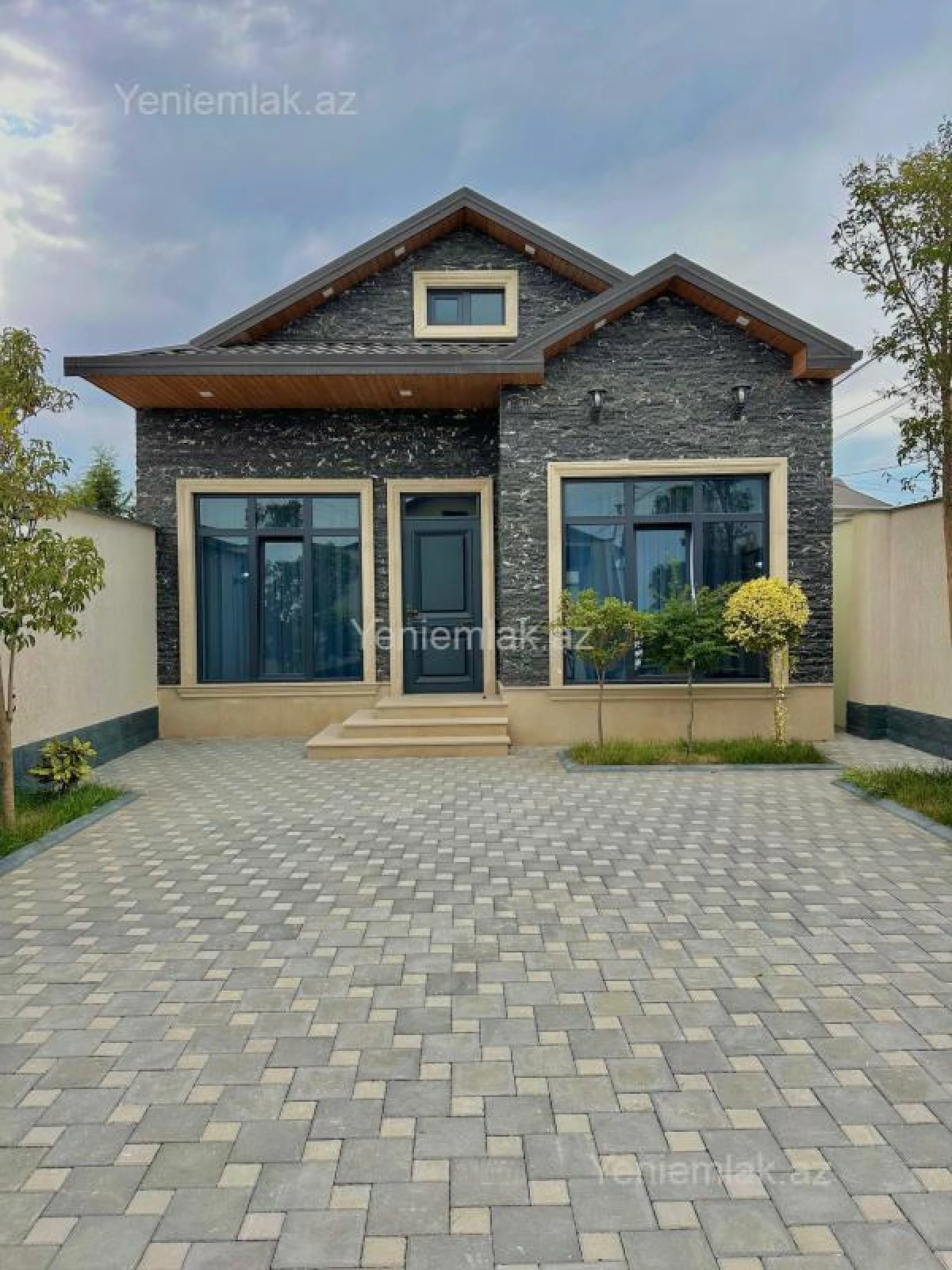 Satılır 3 otaqlı həyət evi 100 m²