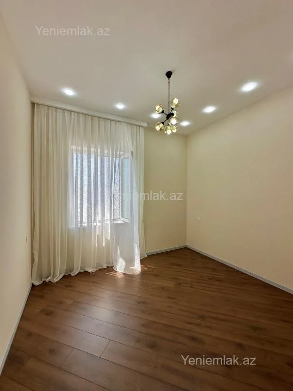 Satılır 4 otaqlı həyət evi 150 m²