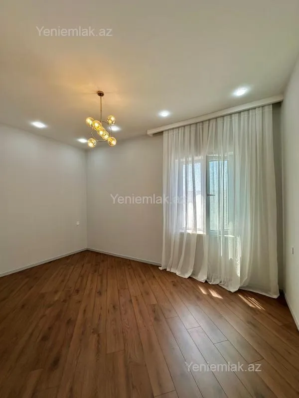 Satılır 4 otaqlı həyət evi 150 m²