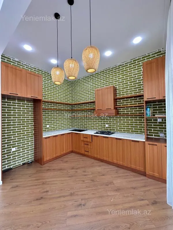 Satılır 4 otaqlı həyət evi 150 m²