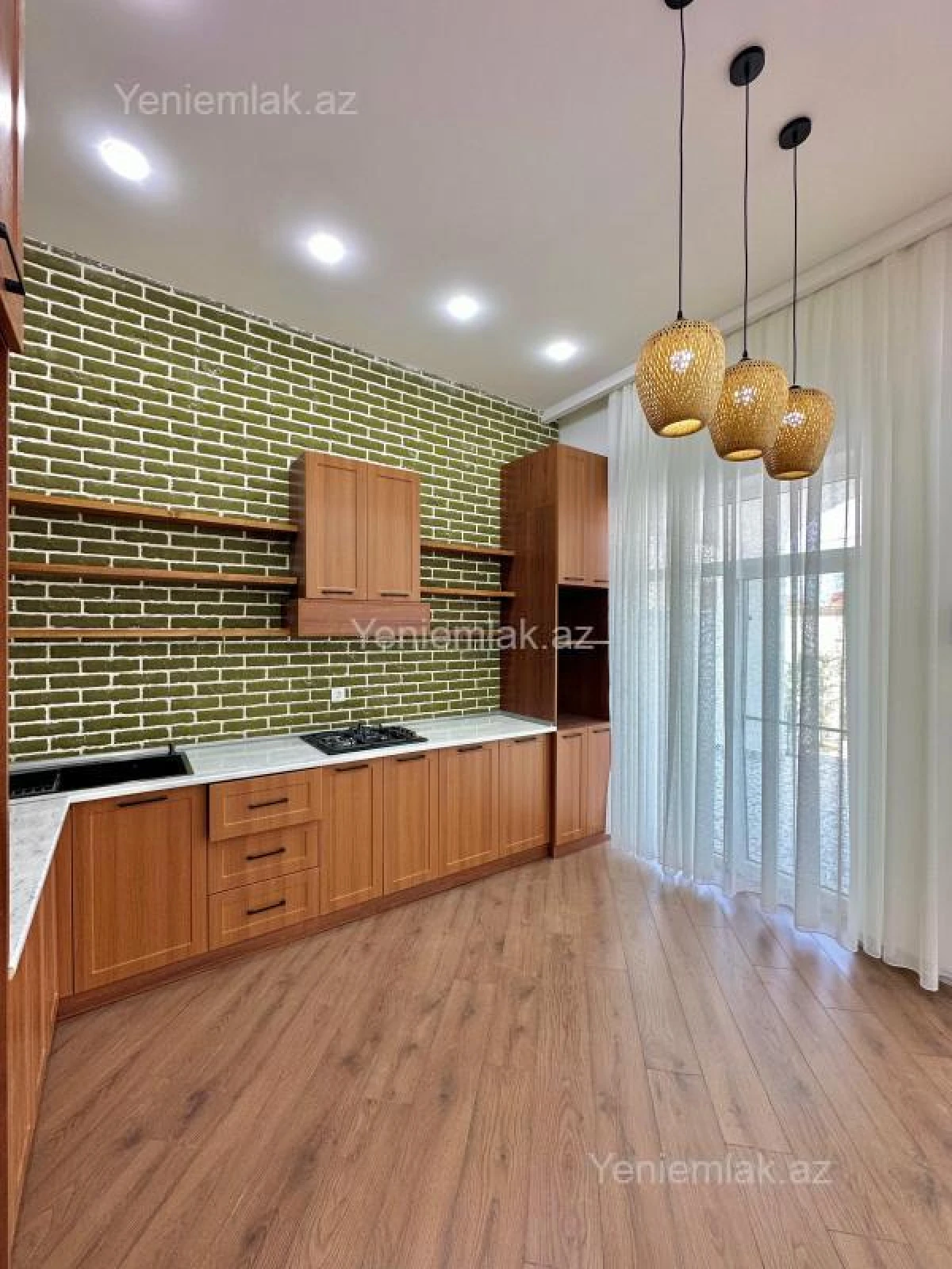 Satılır 4 otaqlı həyət evi 150 m²