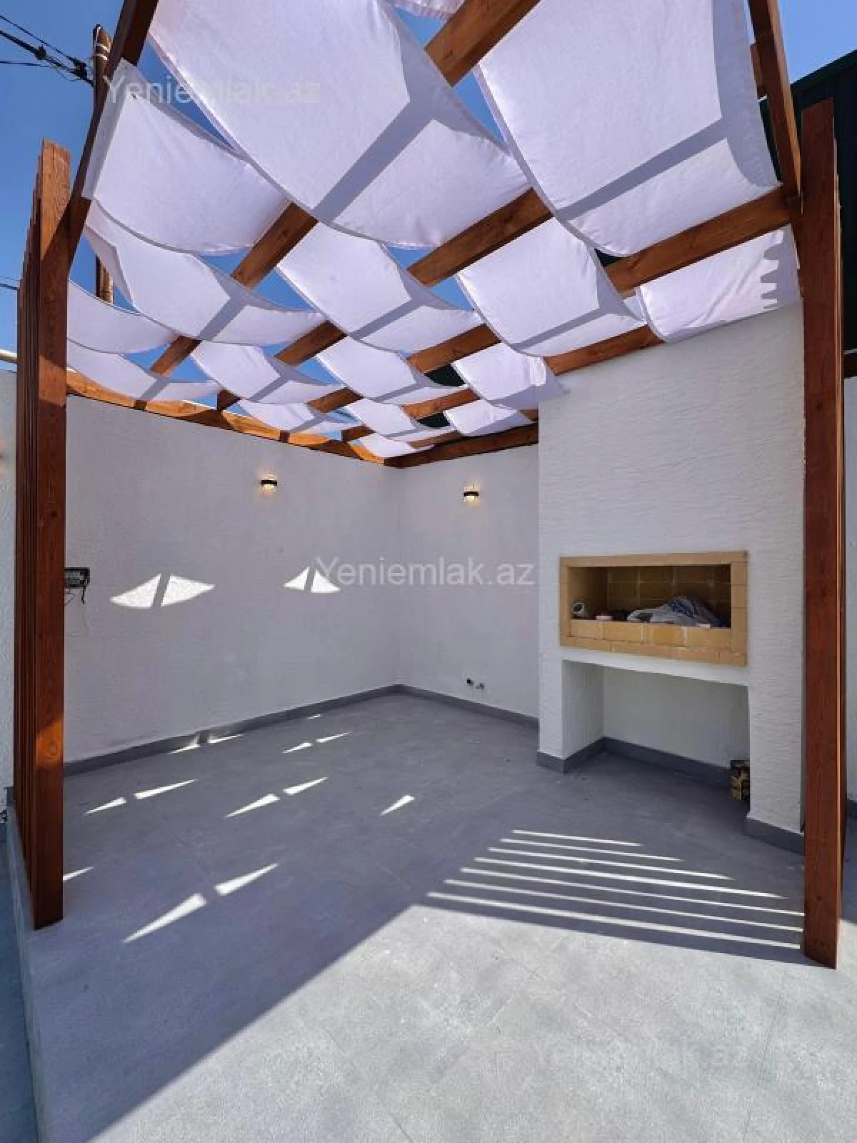 Satılır 4 otaqlı həyət evi 150 m²